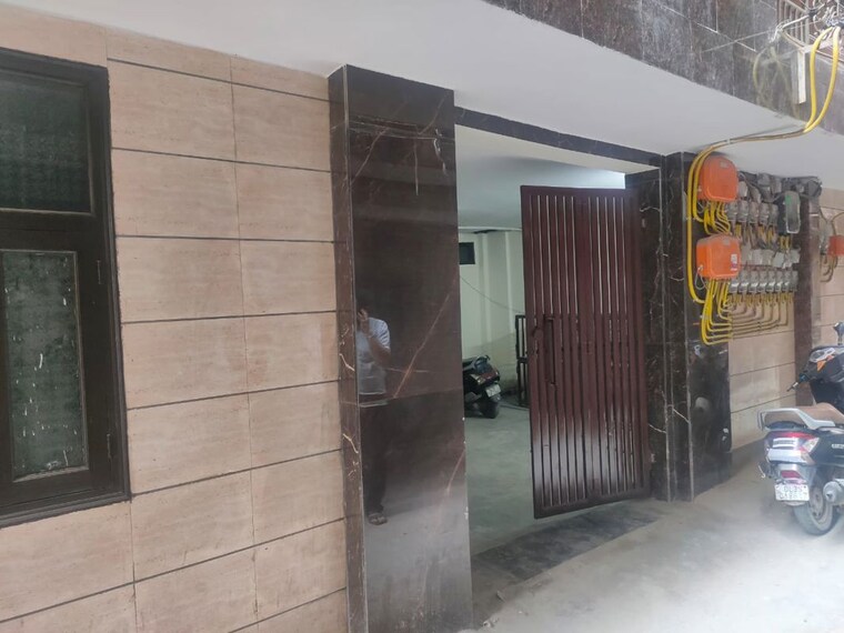  Parking, govindpuri 2 Bedroom 556 Sq.Ft. Builder Floor In Govindpuri Delhi 10274896