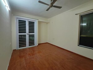 Room in 3 BHK Apartment at Nyati Environ, Tingre Nagar – for Rent