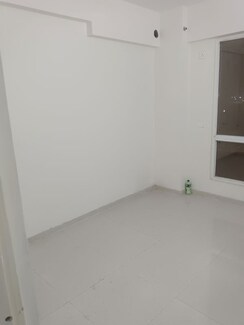 2 BHK Apartment For Sale in Signature Global The Millennia