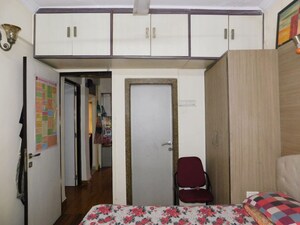 Bedroom in 1.5 BHK Apartment at Ankur Building, Malad West – for Rent