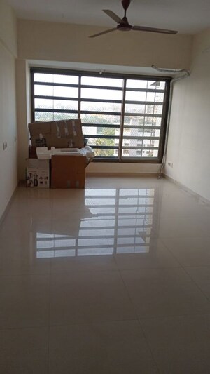 2 BHK Apartment For Rent in Sufalam Apartment Chembur, Chembur