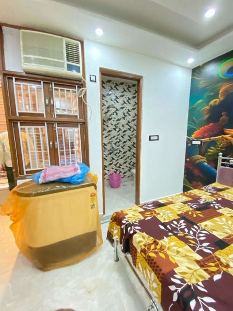 Bedroom, uttam nagar west 2 Bedroom 2150 Sq.Yd. Builder Floor In Uttam Nagar West Delhi 10274942