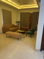4 BHK + Servant Room 3200 Sq.Ft. Builder Floor in Unitech South City 1