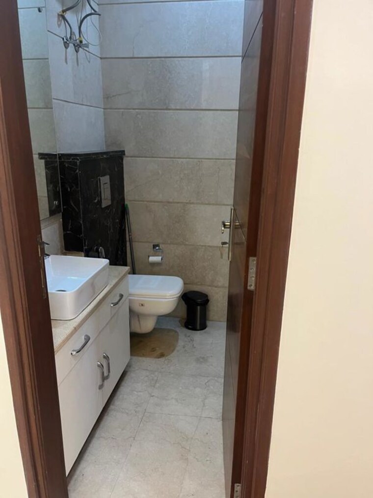 Kitchen, unitech-south-city-1 4 Bedroom 3200 Sq.Ft. Builder Floor In South City 1 Gurgaon 10274961