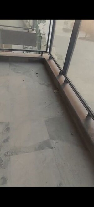 Balcony in 4 BHK Apartment at Shalimar One World Belvedere Court 3, Gomti Nagar – for Rent