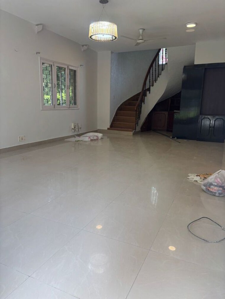 Room, sainik farm 2 Bedroom 1000 Sq.Ft. Independent House In Sainik Farm Delhi 10274977