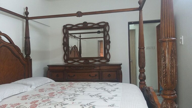 Master Bedroom, shri-senapati-bapat-chs 3 Bedroom 1700 Sq.Ft. Apartment In Senapati Bapat Road Pune 10275004