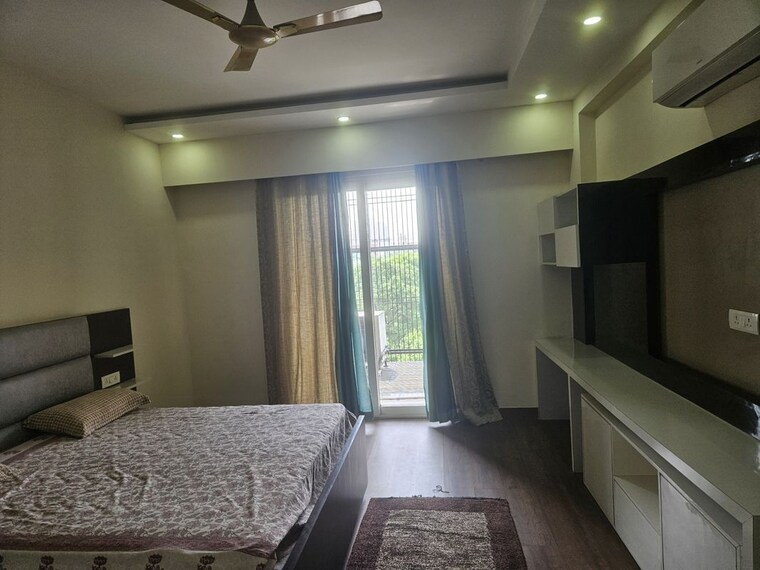 Bedroom, supertech-cape-town 2.5 Bedroom 1135 Sq.Ft. Apartment In Sector 74 Noida 10275023