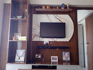 Furnished Amenities in 3 BHK Apartment at Lodha Amara, Kolshet Road – for Rent