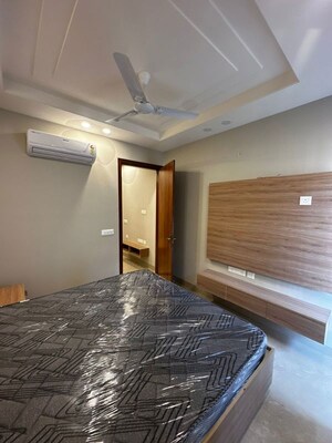 Bedroom in 1 BHK Builder Floor at Sector 45 – for Rent