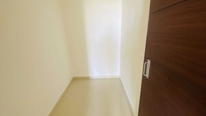 Room in 3 BHK Apartment at Omaxe The Resort, South Mullanpur – for Rent