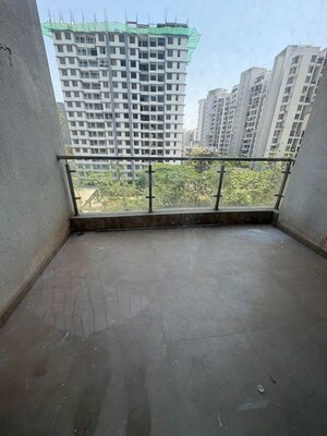 Room in 3 BHK Apartment at Sharada Alliance Paritosh, Balewadi – for Rent