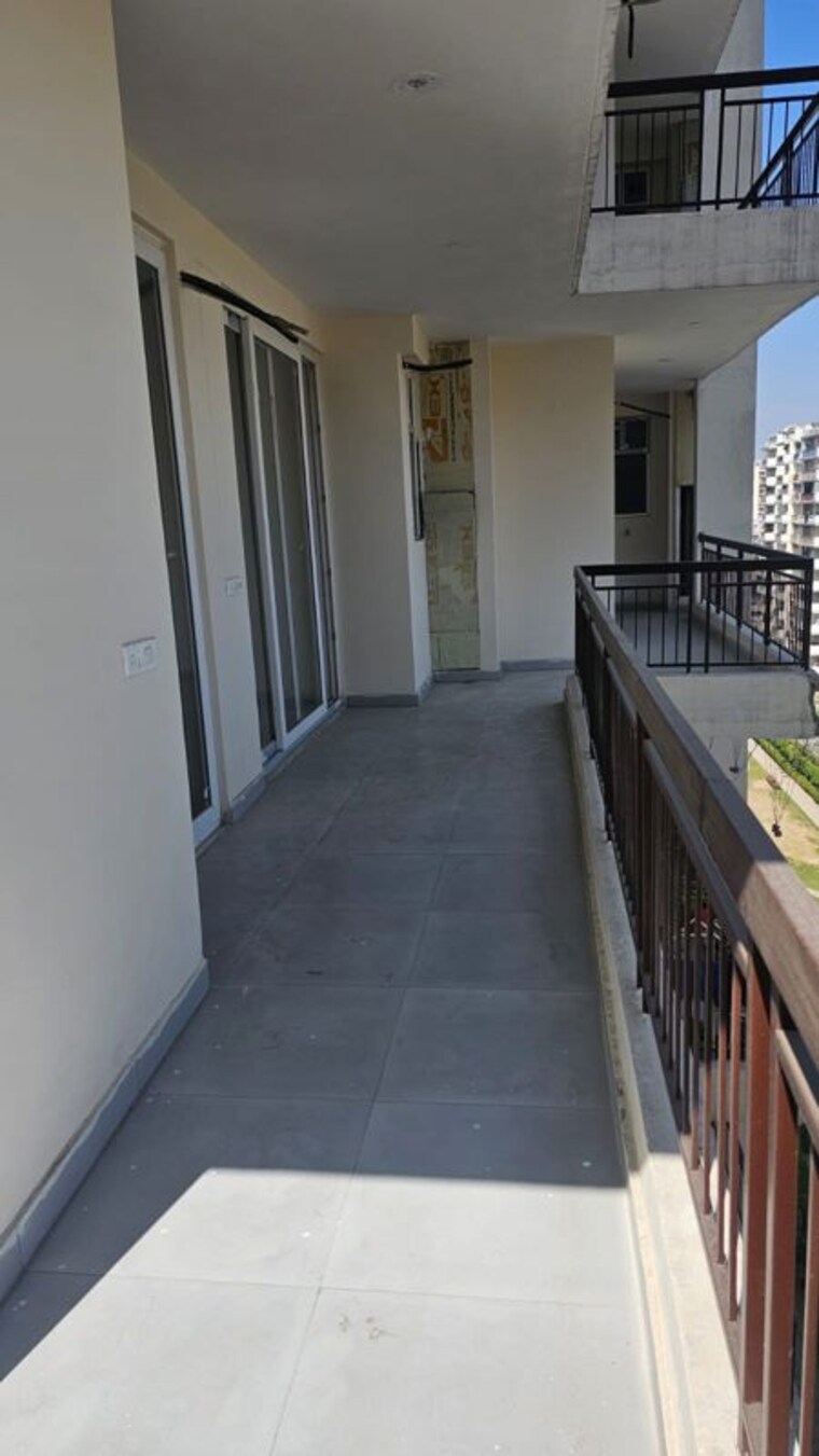 Balcony, ambala highway 3 Bedroom 1710 Sq.Ft. Apartment In Ambala Highway Zirakpur 10275062