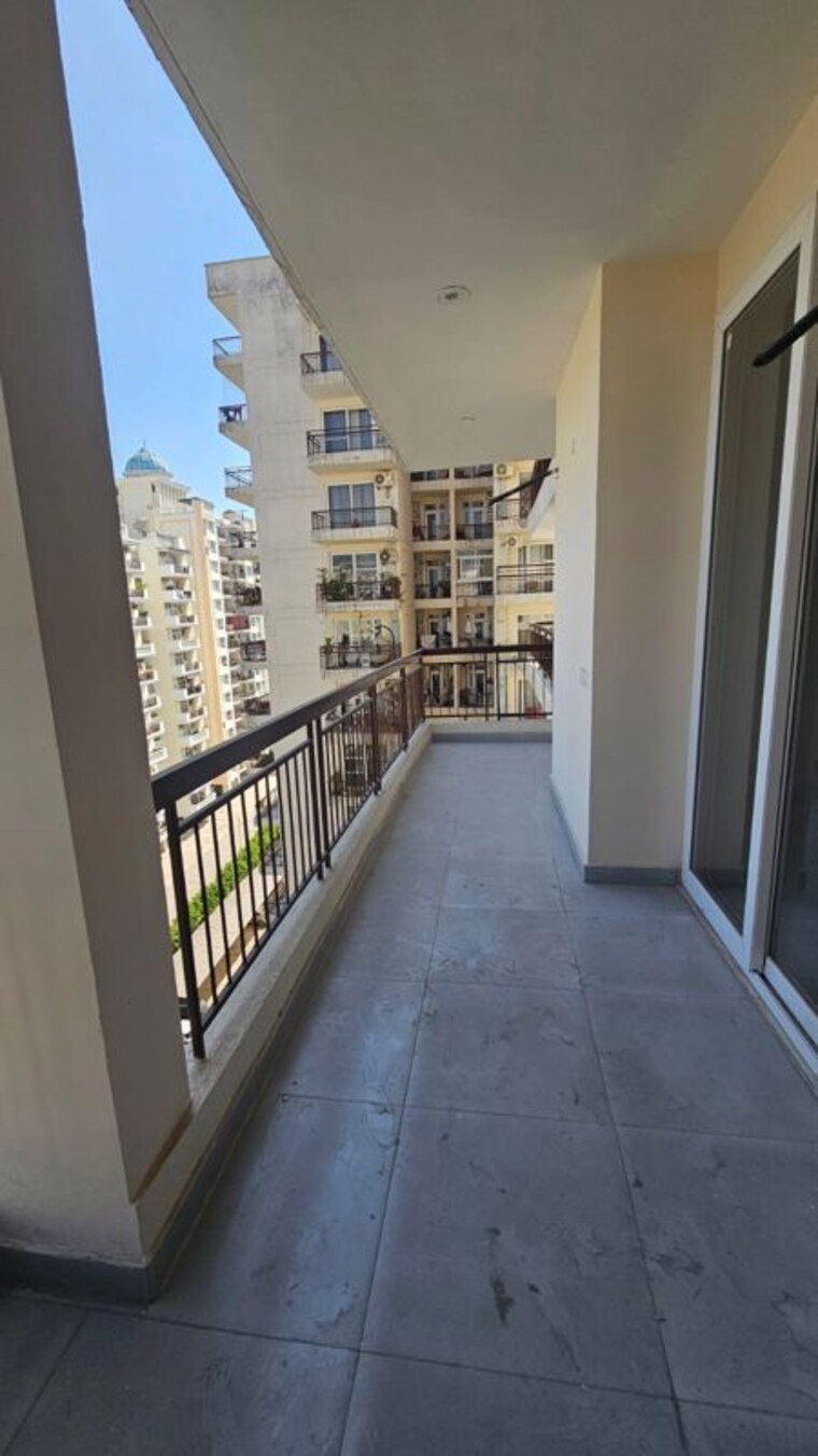 Balcony, ambala highway 3 Bedroom 1710 Sq.Ft. Apartment In Ambala Highway Zirakpur 10275062