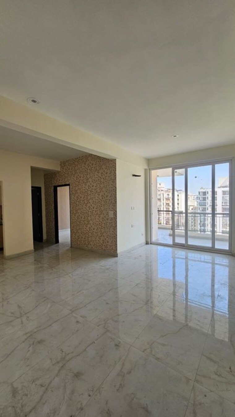 Room, ambala highway 3 Bedroom 1710 Sq.Ft. Apartment In Ambala Highway Zirakpur 10275062