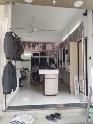  Shop For Rent in Maheshwari Bhuwan, Borivali East