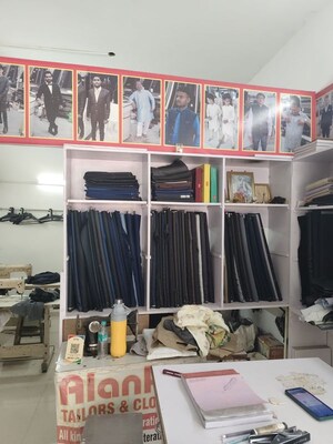  Shop – Exterior View View at Maheshwari Bhuwan, Borivali East - for Rent