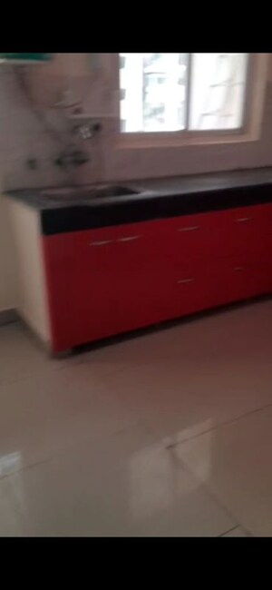 Furnished Amenities in 2.5 BHK Apartment at Ajnara Le Garden Prime Tower, Sector 16b Greater Noida – for Rent