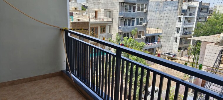 Balcony, agrim-apartment 3 Bedroom 1450 Sq.Ft. Builder Floor In Sector 43 Gurgaon 10275137
