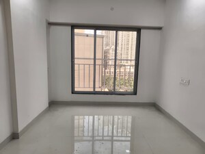 Room in 1 BHK Apartment at Omkar Signet, Malad East – for Rent