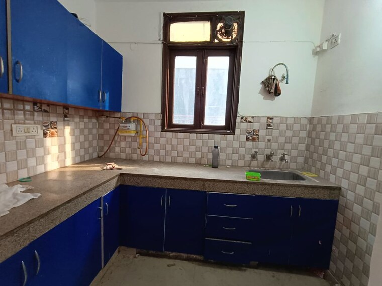 Kitchen, malviya nagar 3 Bedroom 1200 Sq.Ft. Builder Floor In Malviya Nagar Delhi 10275220