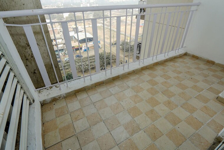 Balcony, mahaluxmi-migsun-ultimo 2 Bedroom 1005 Sq.Ft. Apartment In Omicron Iii Greater Noida Greater Noida 10275335