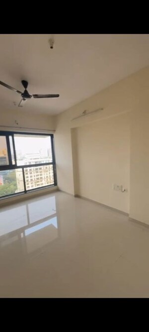 Room in 3 BHK Apartment at Chandak Stella, Goregaon West – for Sale