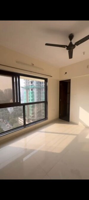 Room in 3 BHK Apartment at Chandak Stella, Goregaon West – for Sale