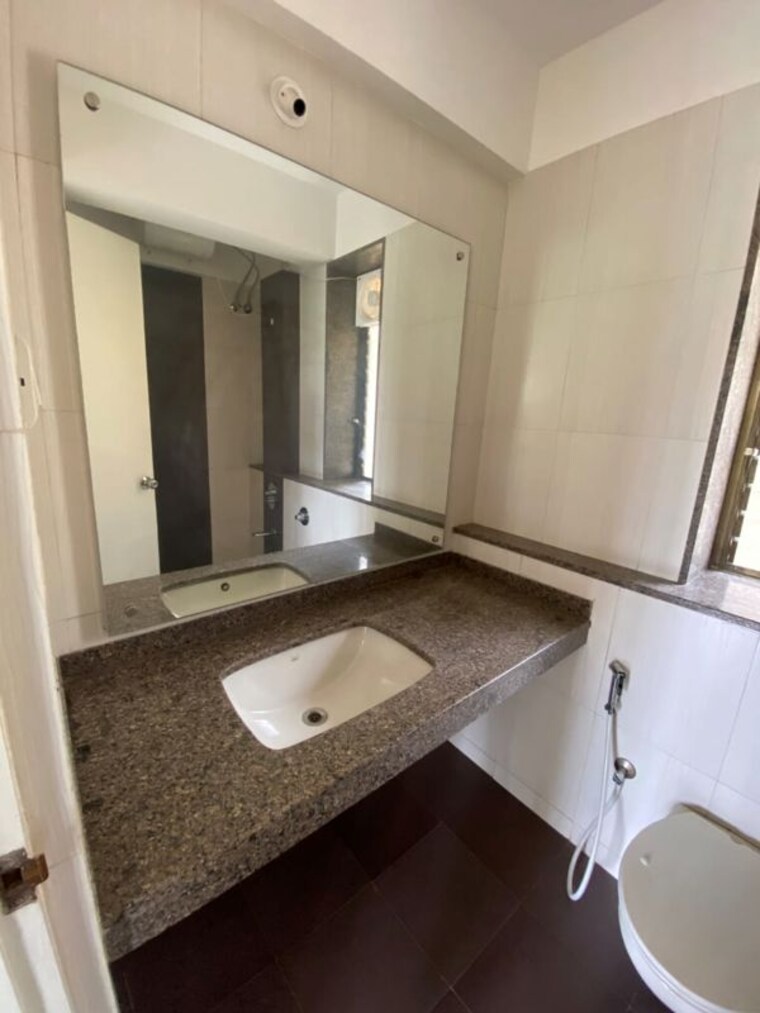 Bathroom, sheth-polaris 2.5 Bedroom 1245 Sq.Ft. Apartment In Goregaon West Mumbai 10275334