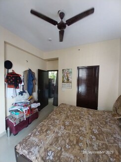 4 BHK + Extra Room Apartment For Rent in Unitech Cascades