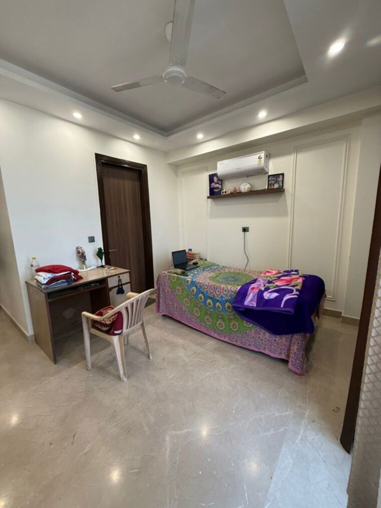 Floor Plan, sushant lok ii 3 Bedroom 184 Sq.Yd. Builder Floor In Sushant Lok ii Gurgaon 10275394