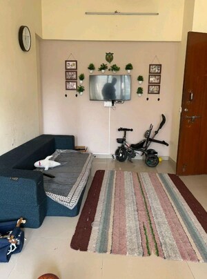 Team Area in 2 BHK Apartment at Everest World Lavender, Kolshet Road – for Rent