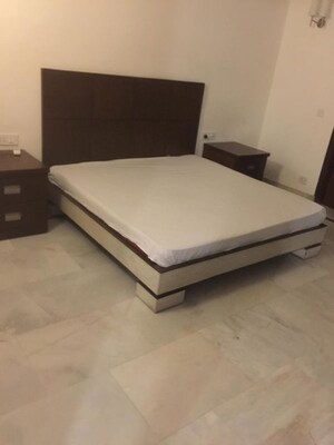 2 BHK Builder Floor For Rent in New Friends Colony