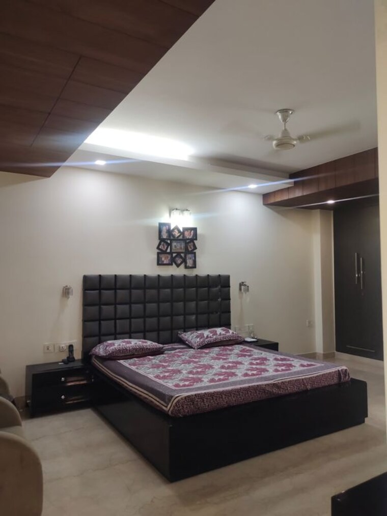 Bedroom, green park 4 Bedroom 4500 Sq.Ft. Builder Floor In Green Park Delhi 10275471