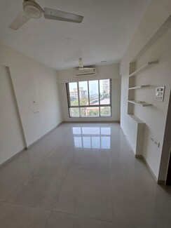 2 BHK Apartment For Sale in Heritage Castle