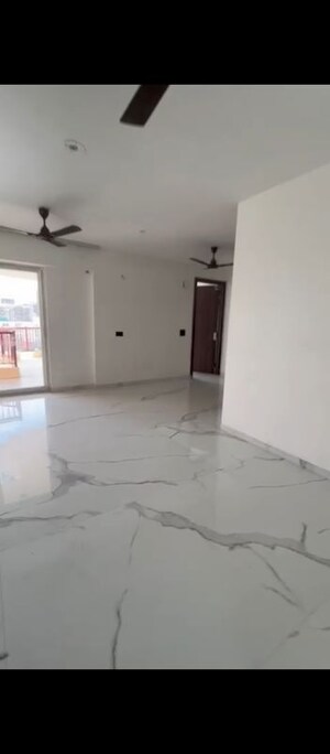 Room in 4 BHK Apartment at Shiv Sai Emerald Heights, Sector 88 – for Rent