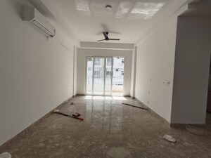 Building Lobby in 4 BHK Builder Floor at S S City Floors, Sector 84 – for Rent