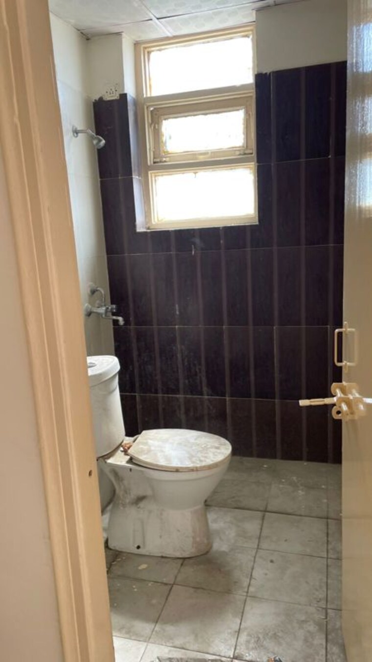 Bathroom, ras-palm-residency 2 Bedroom 1240 Sq.Ft. Apartment In Sector 76 Faridabad 10275590