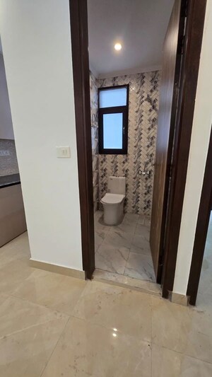 Building Lobby in 1 BHK Builder Floor at Saket – for Rent