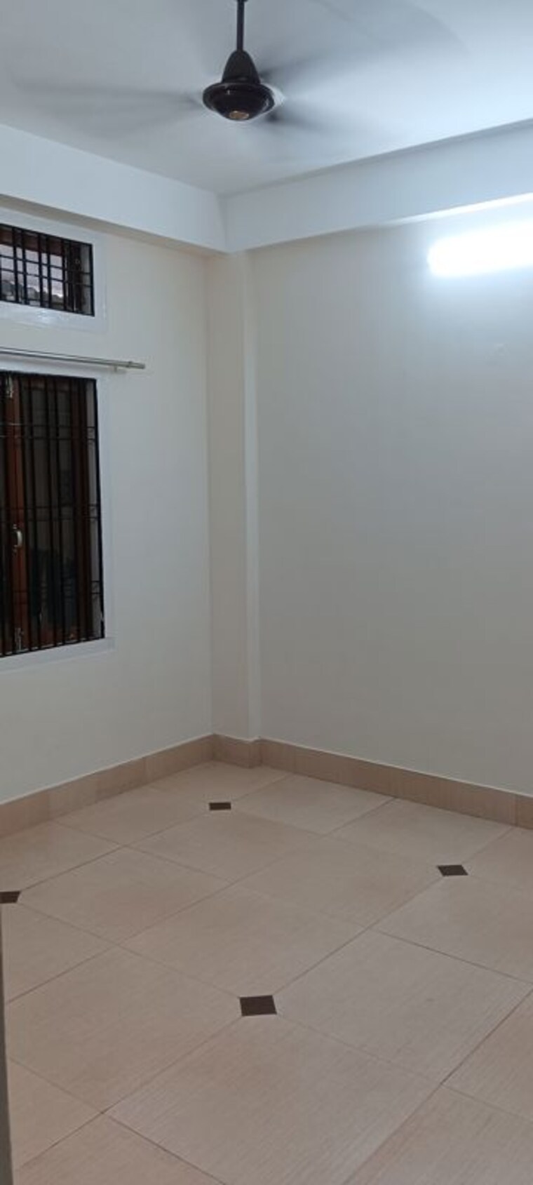 Room, beltola Commercial Office Space 1250 Sq.Ft. In Beltola Guwahati 10275608