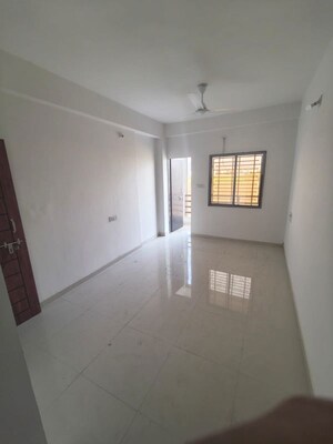 Room in 3 BHK Builder Floor at Masma – for Rent