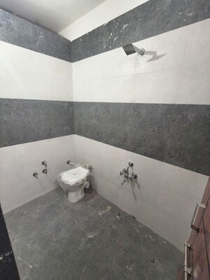 Bathroom in 3 BHK Builder Floor at Masma – for Rent