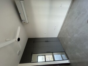 Bedroom in 2 BHK Apartment at Sheth Auris Bliss, Malad West – for Rent