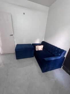 1 BHK Apartment For Sale in Green Meadows Bluilding 2 Chs Ltd