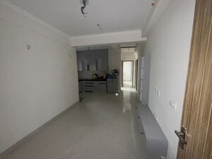 Room in 2 BHK Apartment at Pareena Micasa, Sector 68 – for Rent