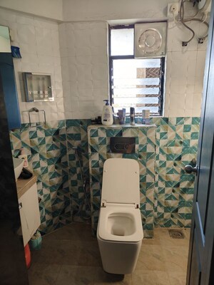 Team Area in 2 BHK Apartment at Kumar Kruti, Kalyani Nagar – for Rent