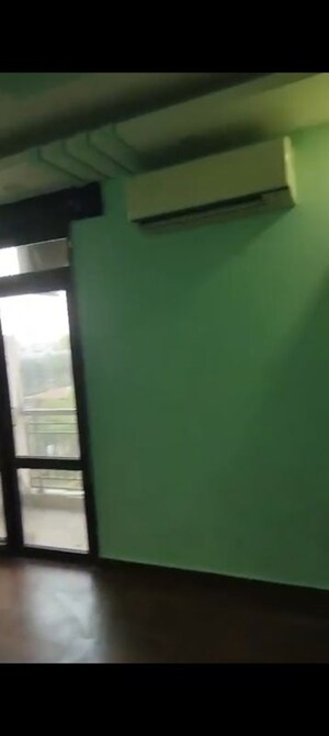 Furnished Amenities in 3 BHK Apartment at Vipul Lavanya, Sector 81 – for Rent