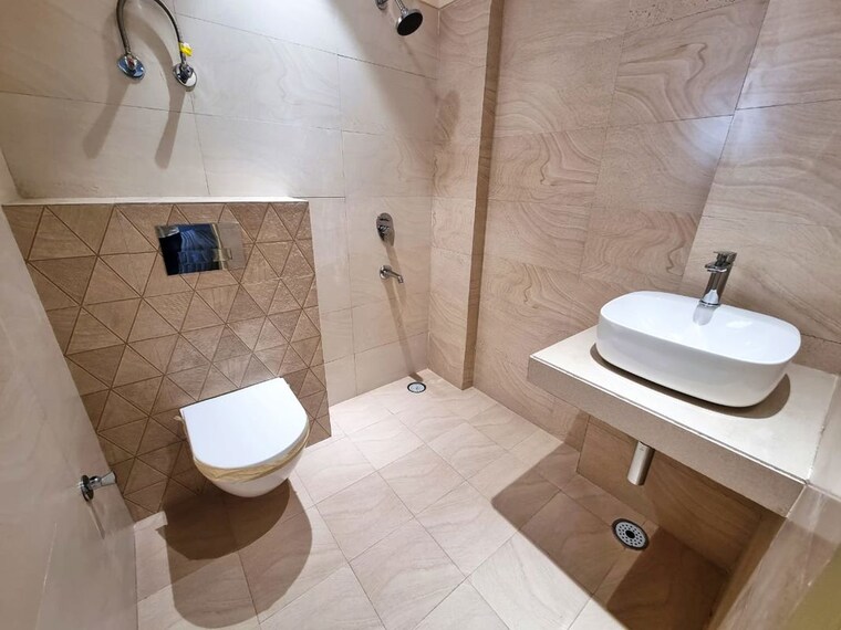 Bathroom, pir machalla 3 Bedroom 1600 Sq.Ft. Apartment In Pir Machalla Zirakpur 10275678
