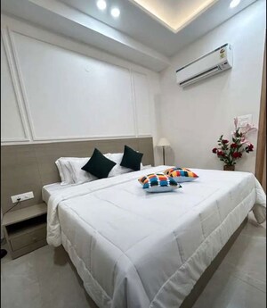 Bedroom in 3 BHK Apartment at Rishita Manhattan, Gomti Nagar – for Rent