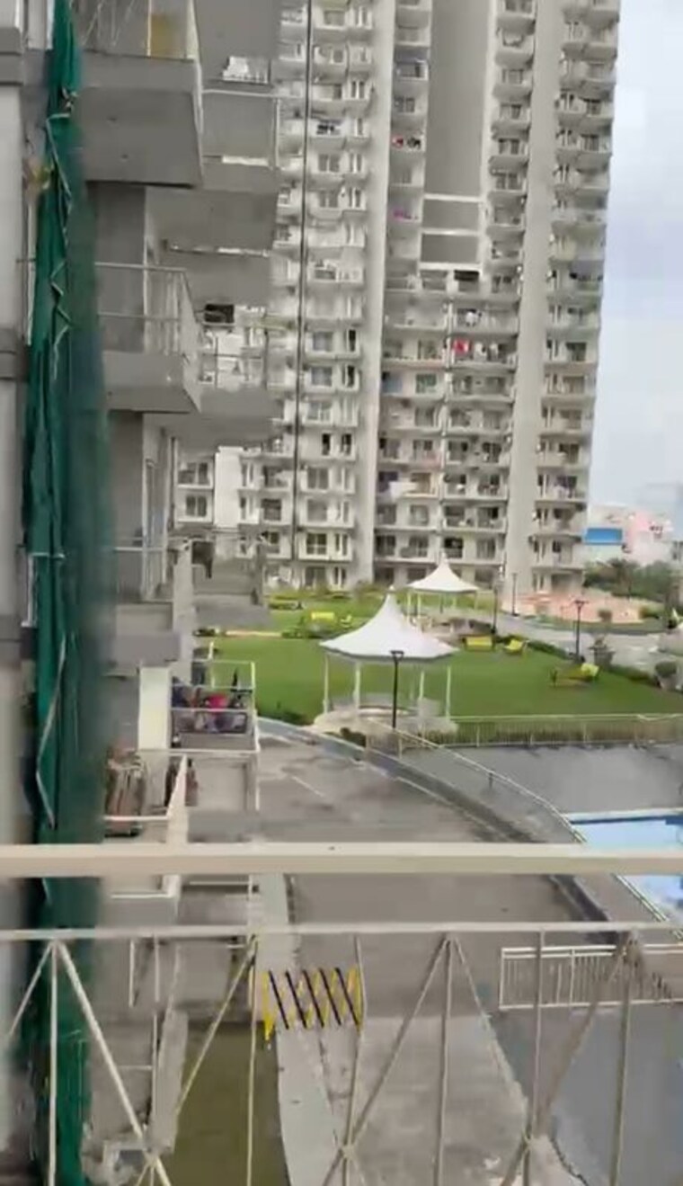 Exterior View, pareena-micasa 2 Bedroom 870 Sq.Ft. Apartment In Sector 68 Gurgaon 10275682